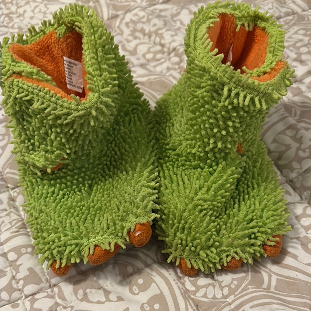 Wonder Nation Green and Orange Fuzzy Monster Slippers